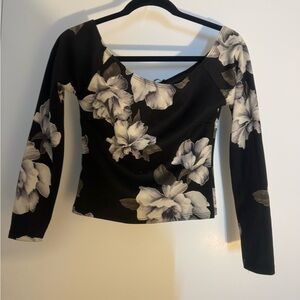 Black Floral Scoop Neck Long-Sleeve Top
